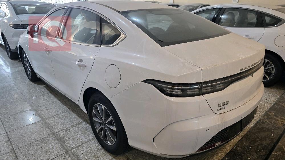 بي واي دي Qin Plus